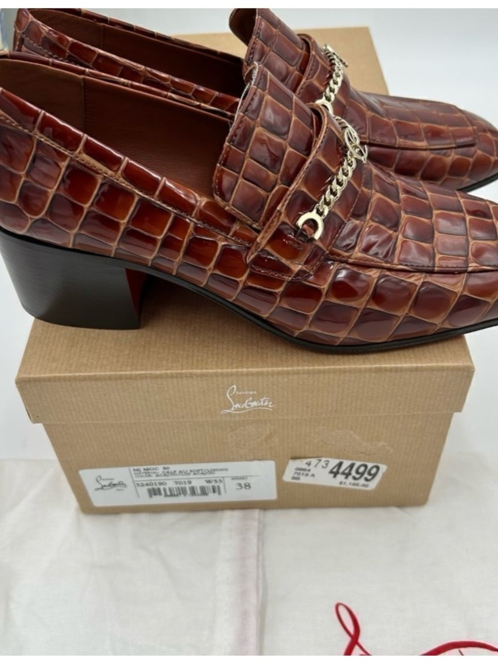 Women's Christian Louboutin
MJ, moc leather loafers size 38 made in Italy - Picture 4 of 9